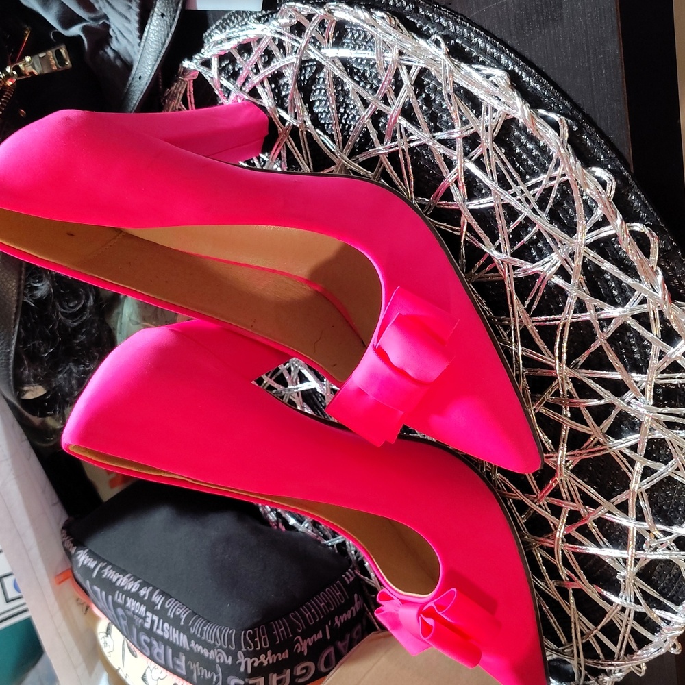 Pink heels - Picture 2 of 3